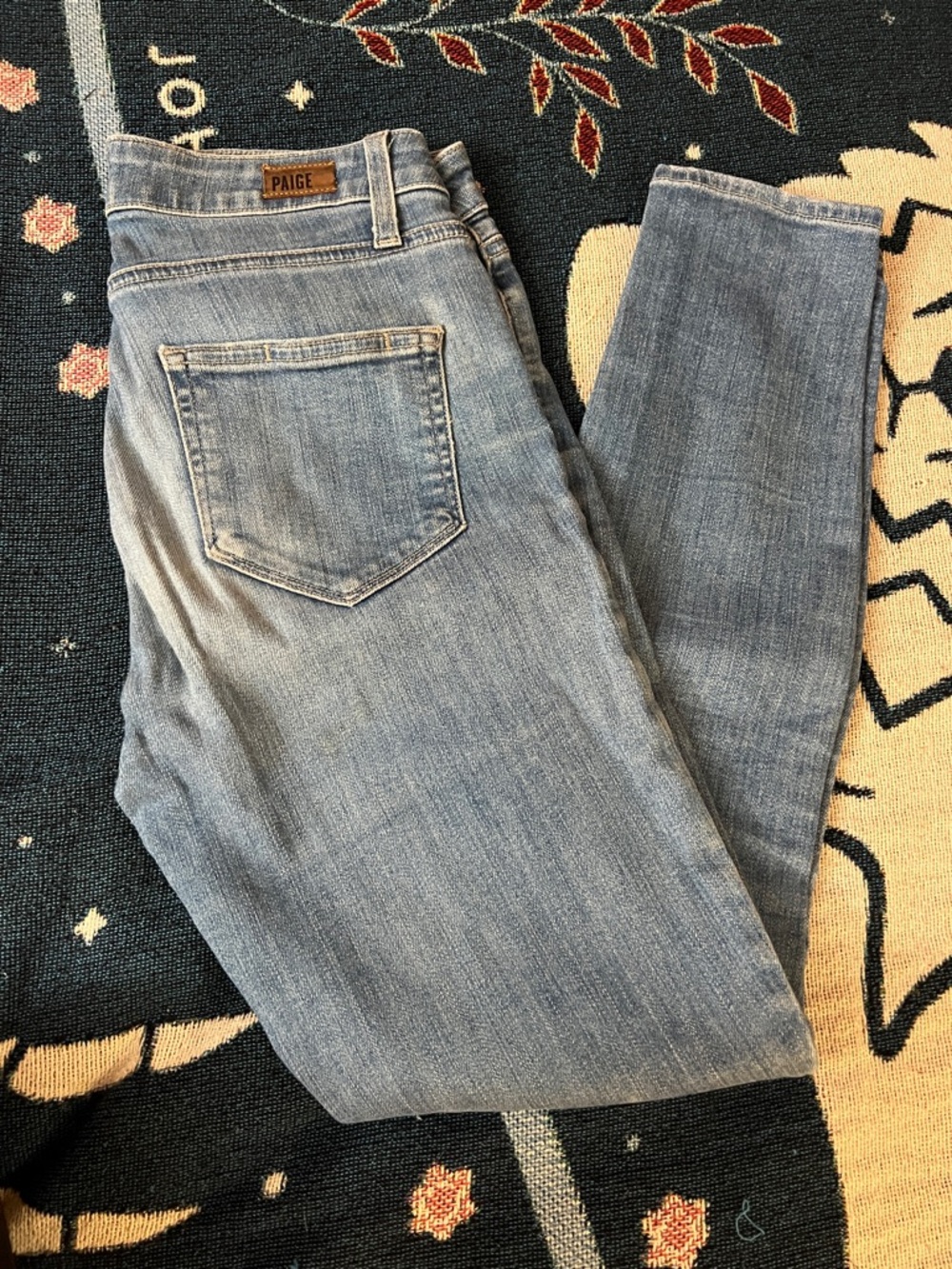 PAIGE Hoxton Crop Skinny Jeans in Light Blue Wash